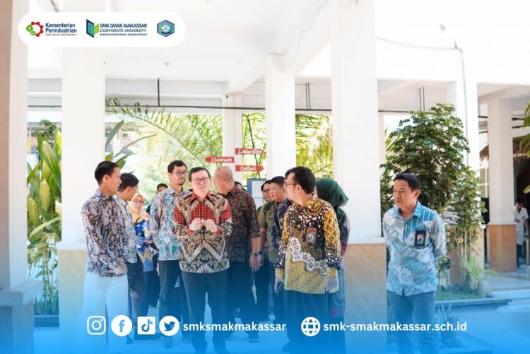 { S M A K - M A K A S S A R} : Kunjungan Irjen KEMENPERIN di SMK SMAK Makassar